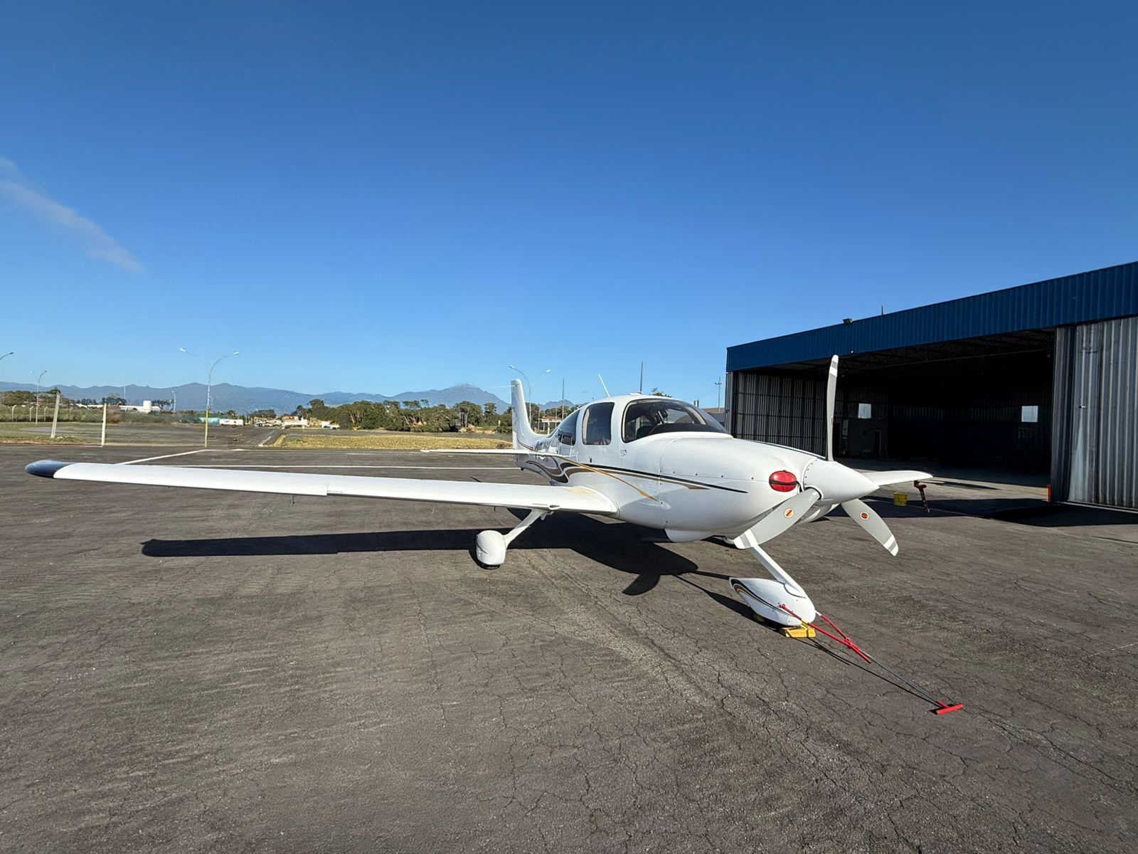 Cirrus SR20 G2 – 2005